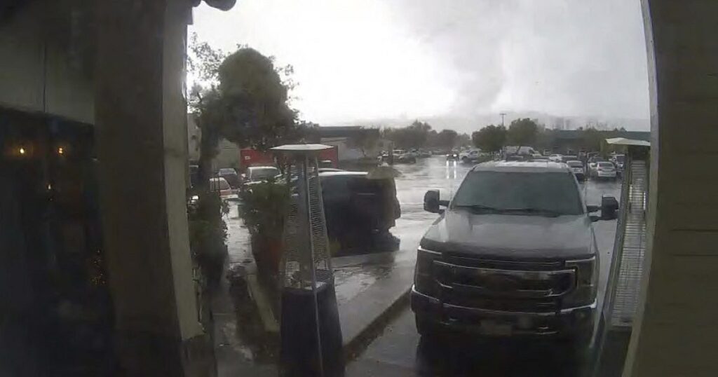 Kalifornien erlebt am Wochenende einen seltenen Tornado, weitere Stürme werden erwartet