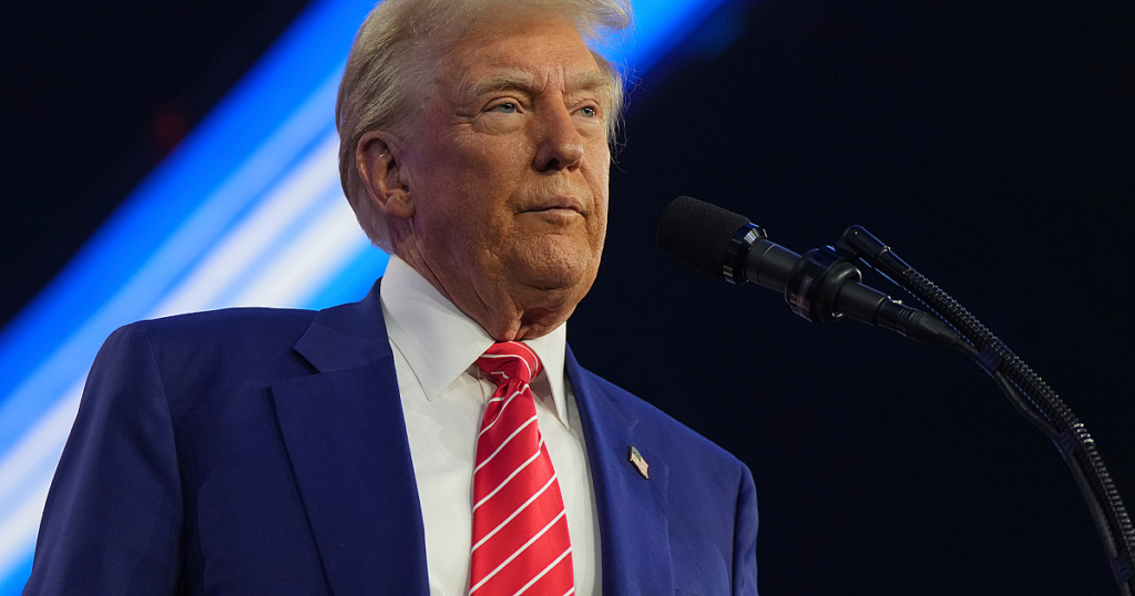 Trump wirbt für die Todesstrafe, nachdem Biden Strafen umgewandelt hat