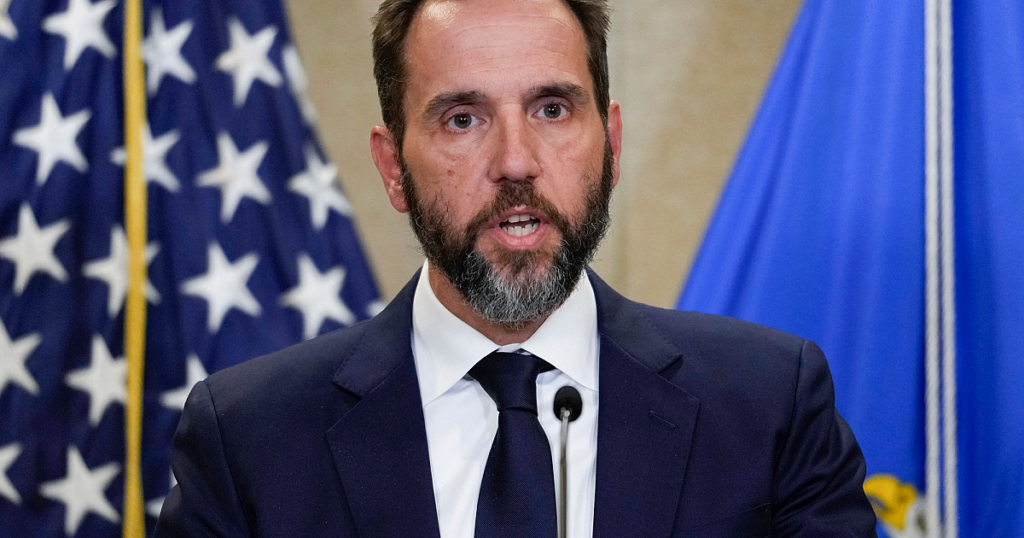 Sonderermittler tritt zurück, nachdem er über Trump-Ermittlungen berichtet hat