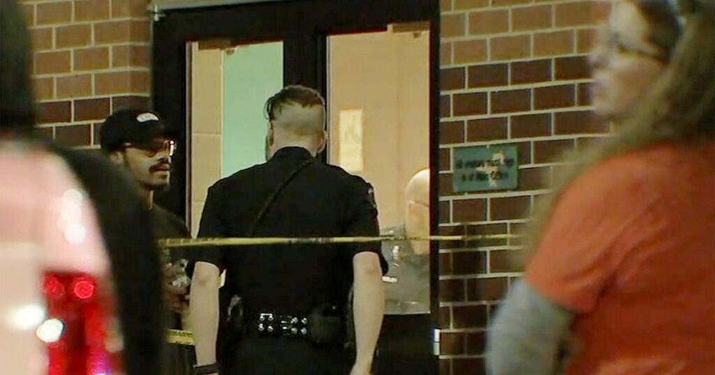 Älteren Verdächtigen beschuldigt, Mann beim Texas Bandwettbewerb geschossen zu haben