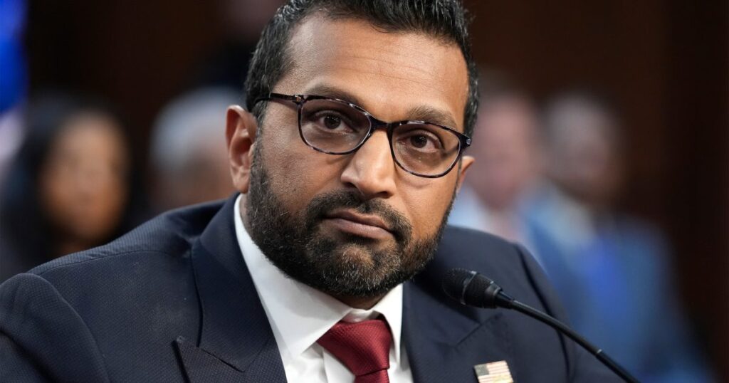 Kash Patel spielt Verteidigung