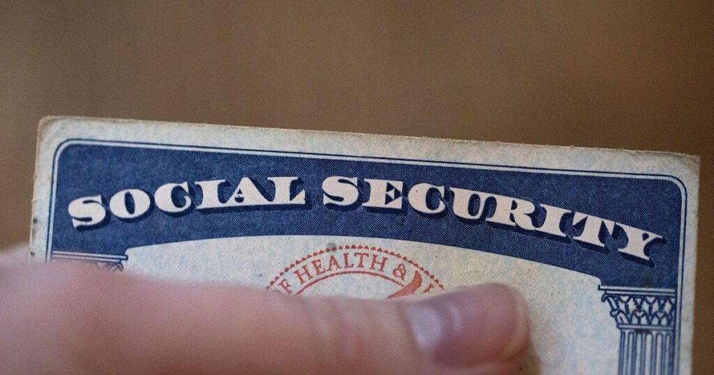 Top Social Security Official tritt im letzten Doge Clash nach unten