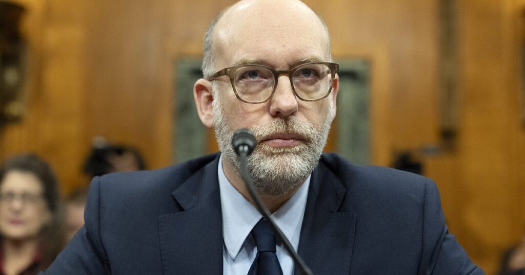 Trump ernannte die Verbraucherschutzbehörde schließt