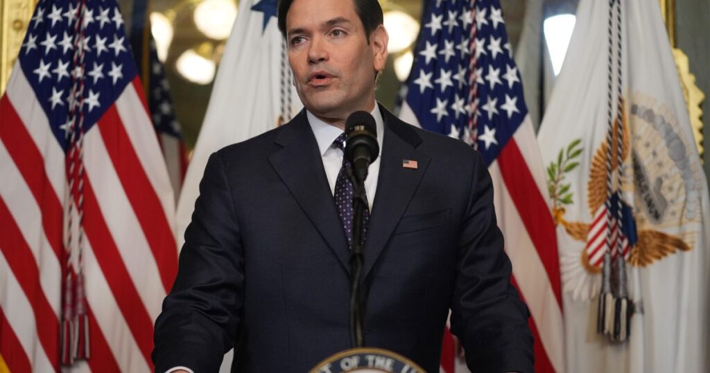 US -Bestellungsagenturen, die Ausgaben von Bundesmitteln für Flüchtlinge einzustellen,