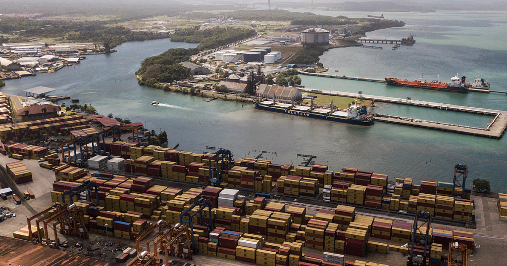 Wir beschuldigten uns, nachdem sich Panama aus dem Umgang mit China herausgezogen hat