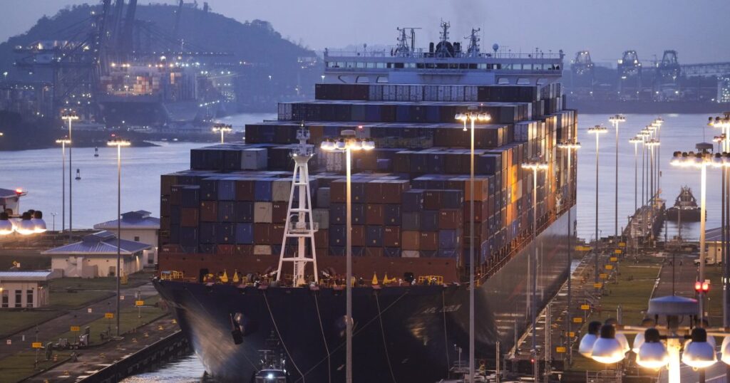 BlackRock kauft zwei Panamakanalhäfen von der Hongkong Company