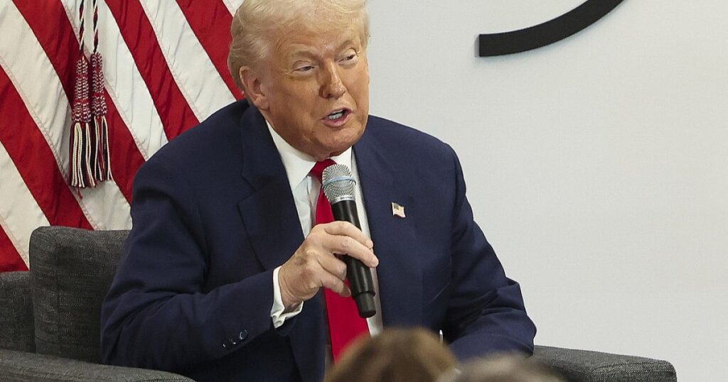 Das Weiße Haus zieht den Plan zurück, um die Handelskriegszölle auf kanadischem Stahl, Aluminium zu verdoppeln