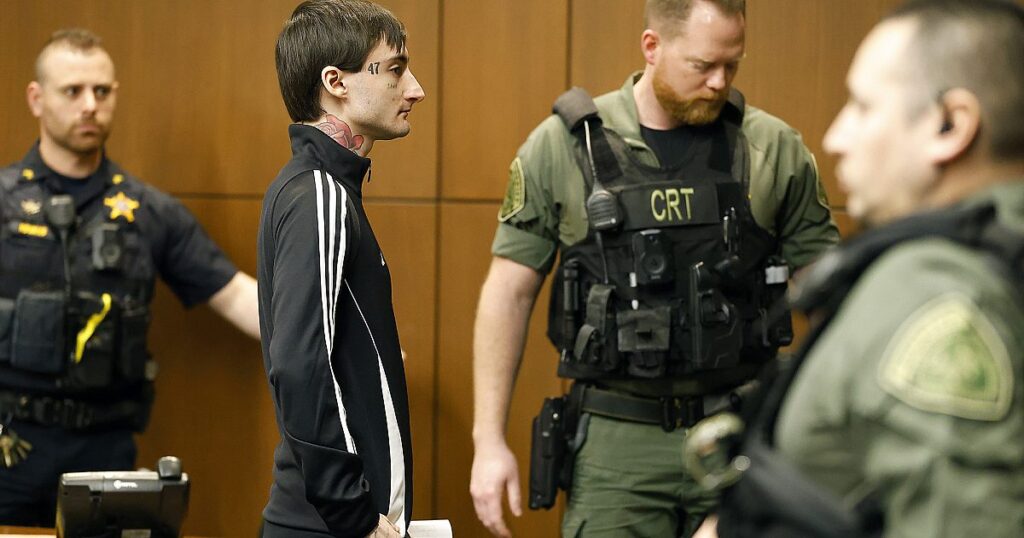 Der Schütze bekennt sich schuldig, das Massaker am vierten Juli von Chicago schuldig zu machen