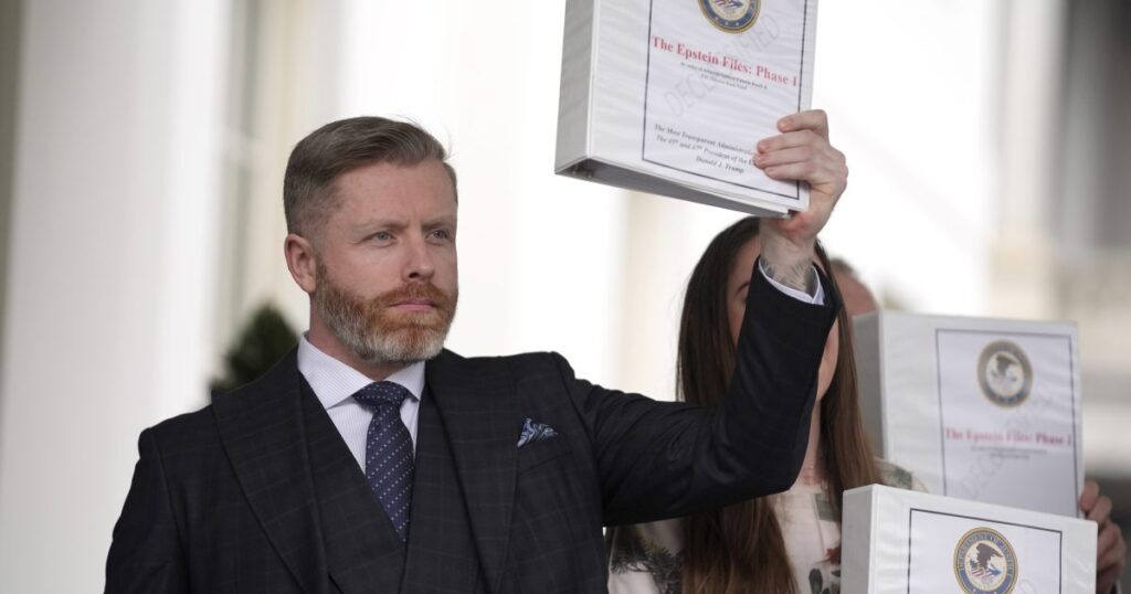 Keine Bomben in der ersten Veröffentlichung von Epstein -Dateien