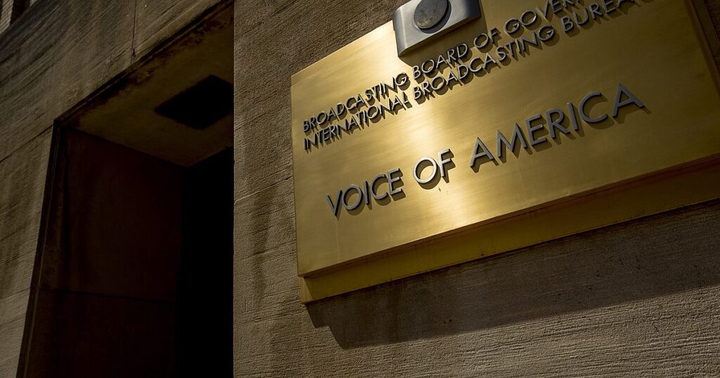 Trump Order reduziert die Finanzierung für Voice of America, andere Institute, Agenturen