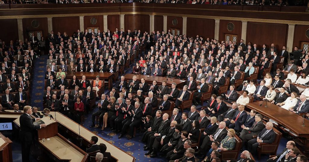 Trump weist an die gemeinsame Ansprache des Bombshell zum Kongress hin