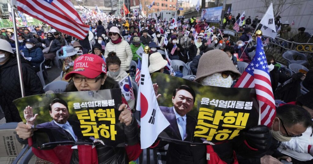 Südkorea verdrängt den Präsidenten, der kurz das Kriegsrecht erklärt hat