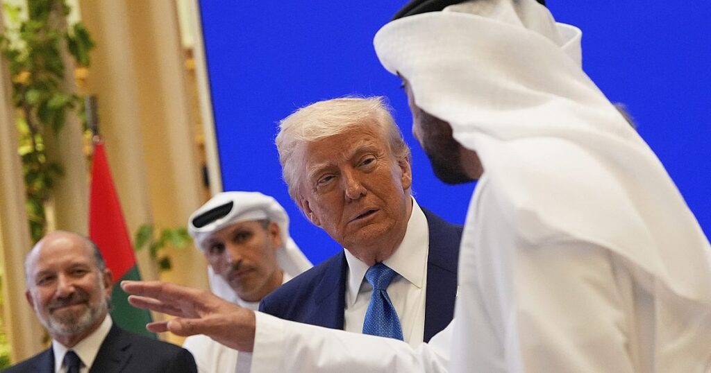 Trump Brokers 200 -Dollar -Investitionsvertrag mit den VAE