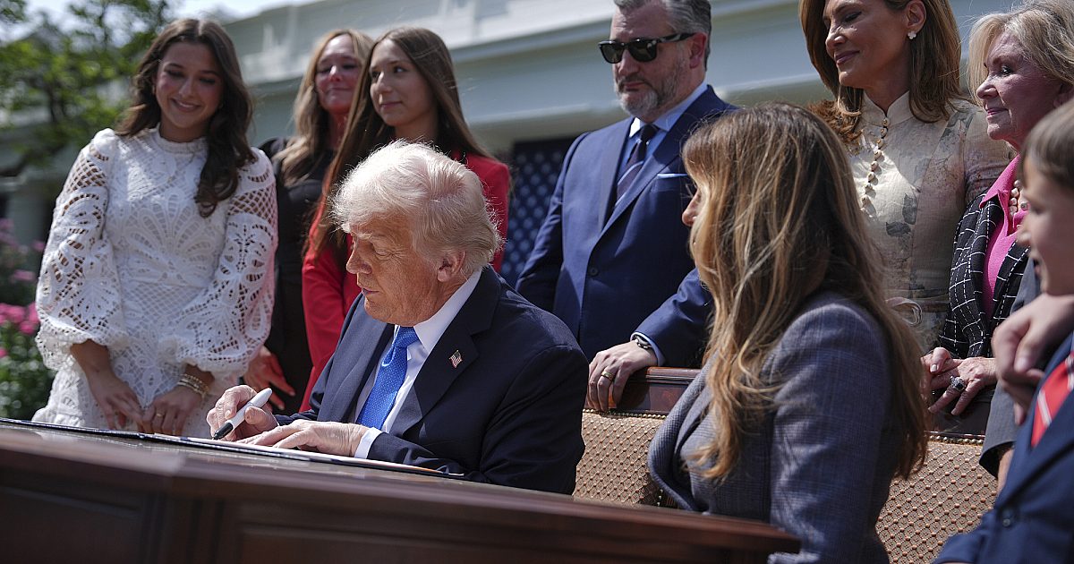 Trump unterschreibt Bill, der die Deepfake -Pornografie verbietet