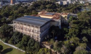 Brasilien verlor in einer Nacht 80 Prozent seiner Nationalmuseumssammlung. So kämpft es um den Wiederaufbau