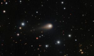 Ein seltener Komet schrieb Geschichte als drittes bekanntes interstellares Objekt, das durch unser Sonnensystem flog. Studien enthüllen nun die mysteriösen Bedingungen, unter denen es entstand