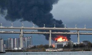 Ukraine startet einen ihrer größten Drohnenangriffe gegen St. Petersburg und verursacht Brände in russischen Ölterminals