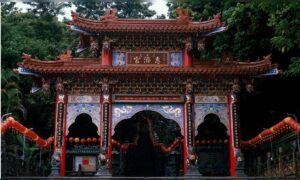 Das chinesische Sprichwort, das zum Nachdenken über die Zukunft anregt: „Wenn du Pläne für ein Jahr machst, säe Reis; wenn du Pläne für dein ganzes Leben machst, bilde eine Person aus.“